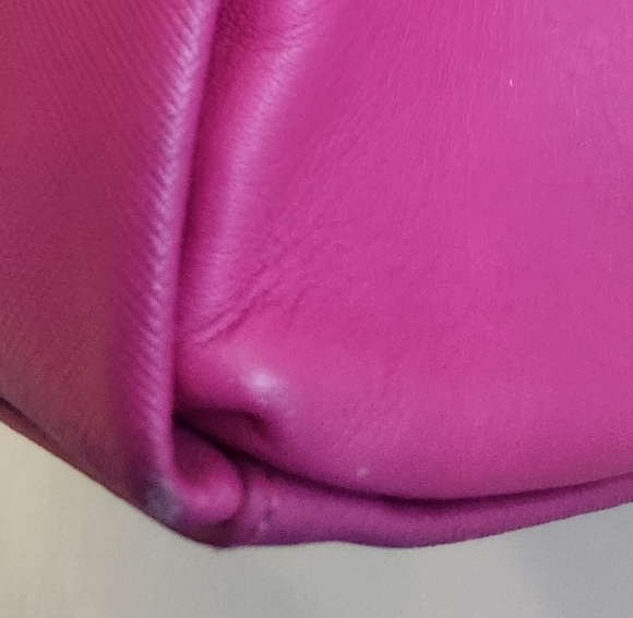 MCM Hot Pink Convertible Crossbody Bag! Stunning Color! Hard To Find Color! - Picture 14 of 16